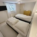 Wachgekuesst *