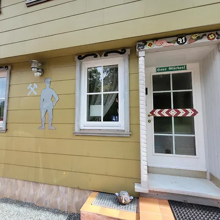 بيت للعطل Glueckauf